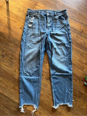 American Eagle Outfitters  Mom Jeans
